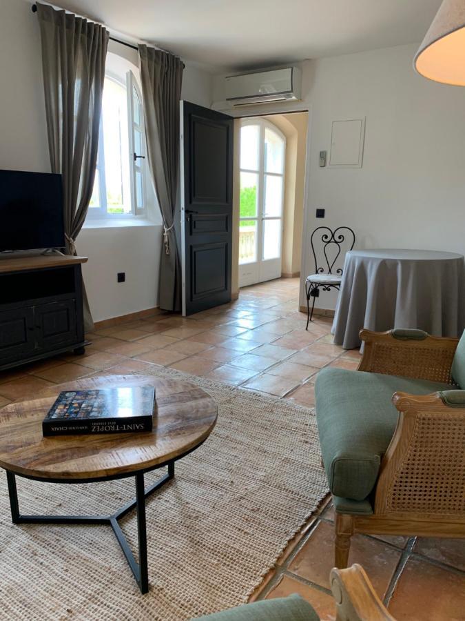 ホテル Bastide Sainte Anne エクステリア 写真