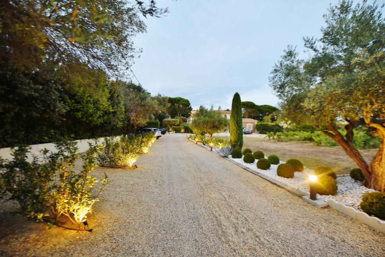 ホテル Bastide Sainte Anne エクステリア 写真