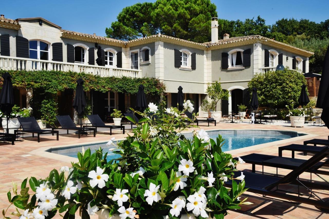 ホテル Bastide Sainte Anne エクステリア 写真
